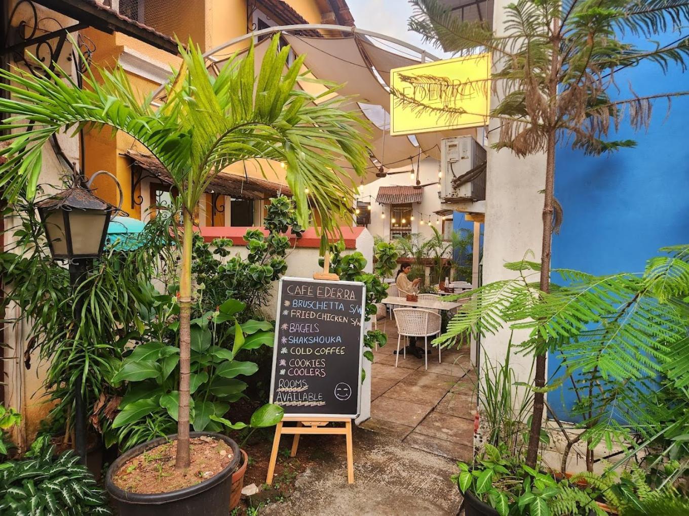 Ederra Stays & Cafe パナジ エクステリア 写真